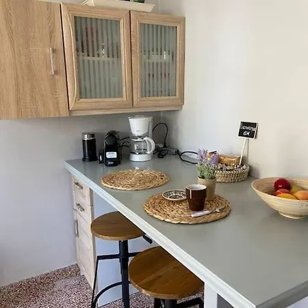 Beautiful With Private Garden!! * Rhodes City