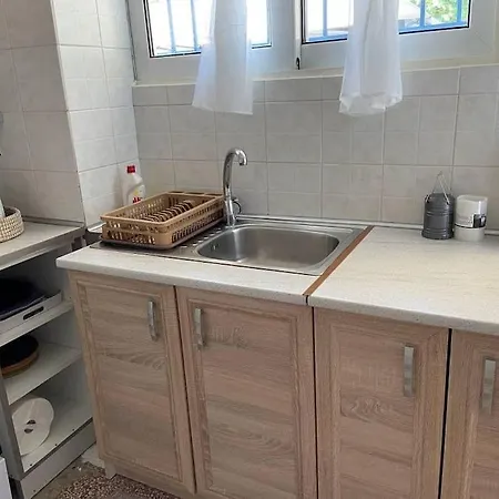 Beautiful With Private Garden!! Διαμέρισμα
