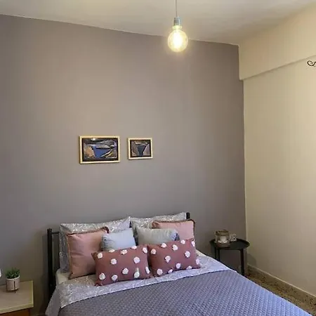 Beautiful With Private Garden!! Διαμέρισμα Rhodes City
